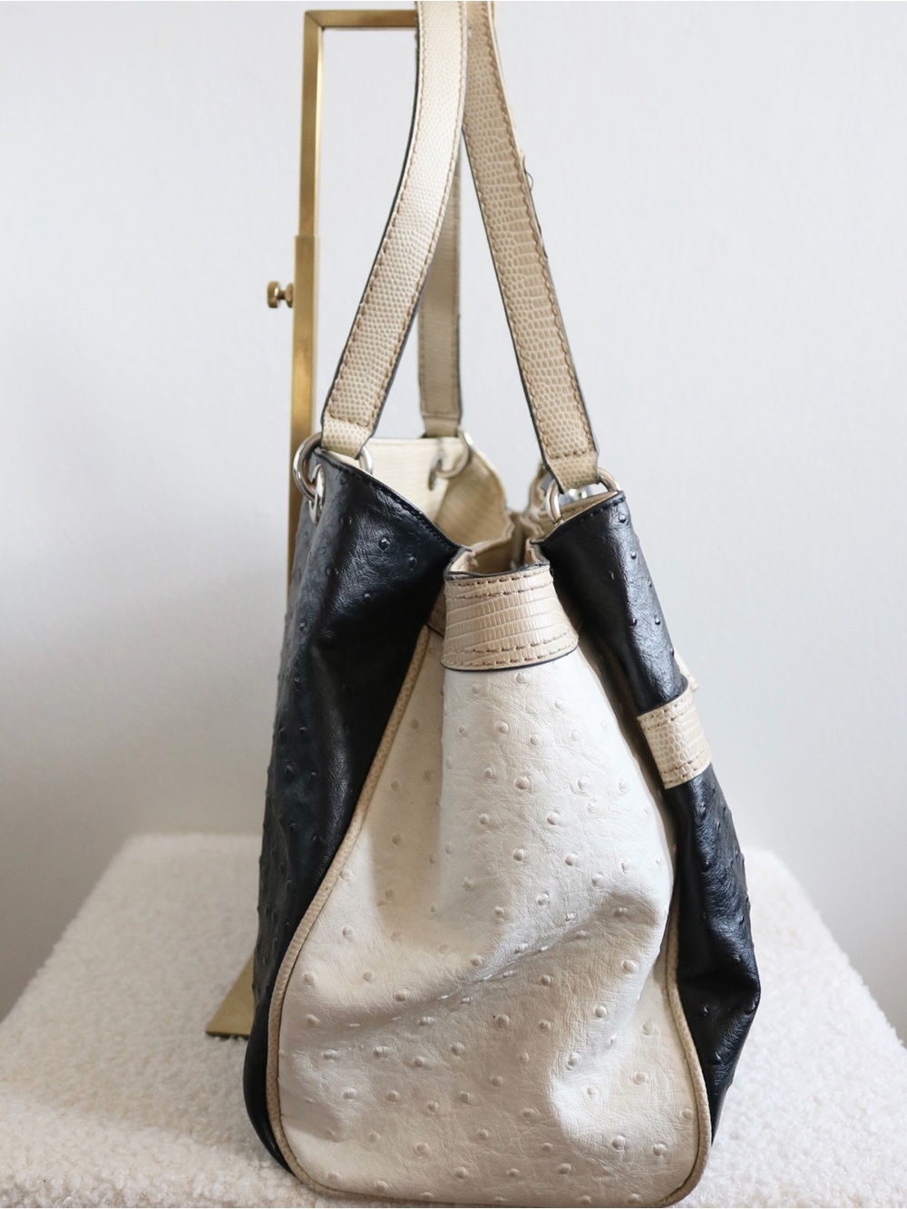 Vintage Y2K Guess Shoulder Bag Purse Cream Black Faux Ostrich Bow Rhinestone - Picture 5 of 11